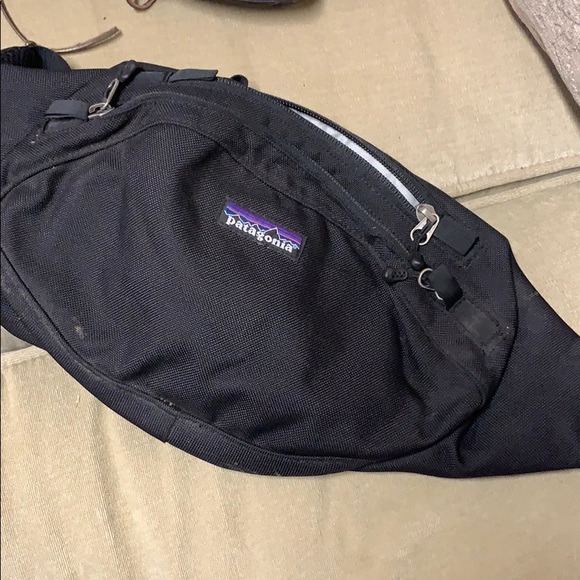 Patagonia Handbags - Patagonia Fanny pack